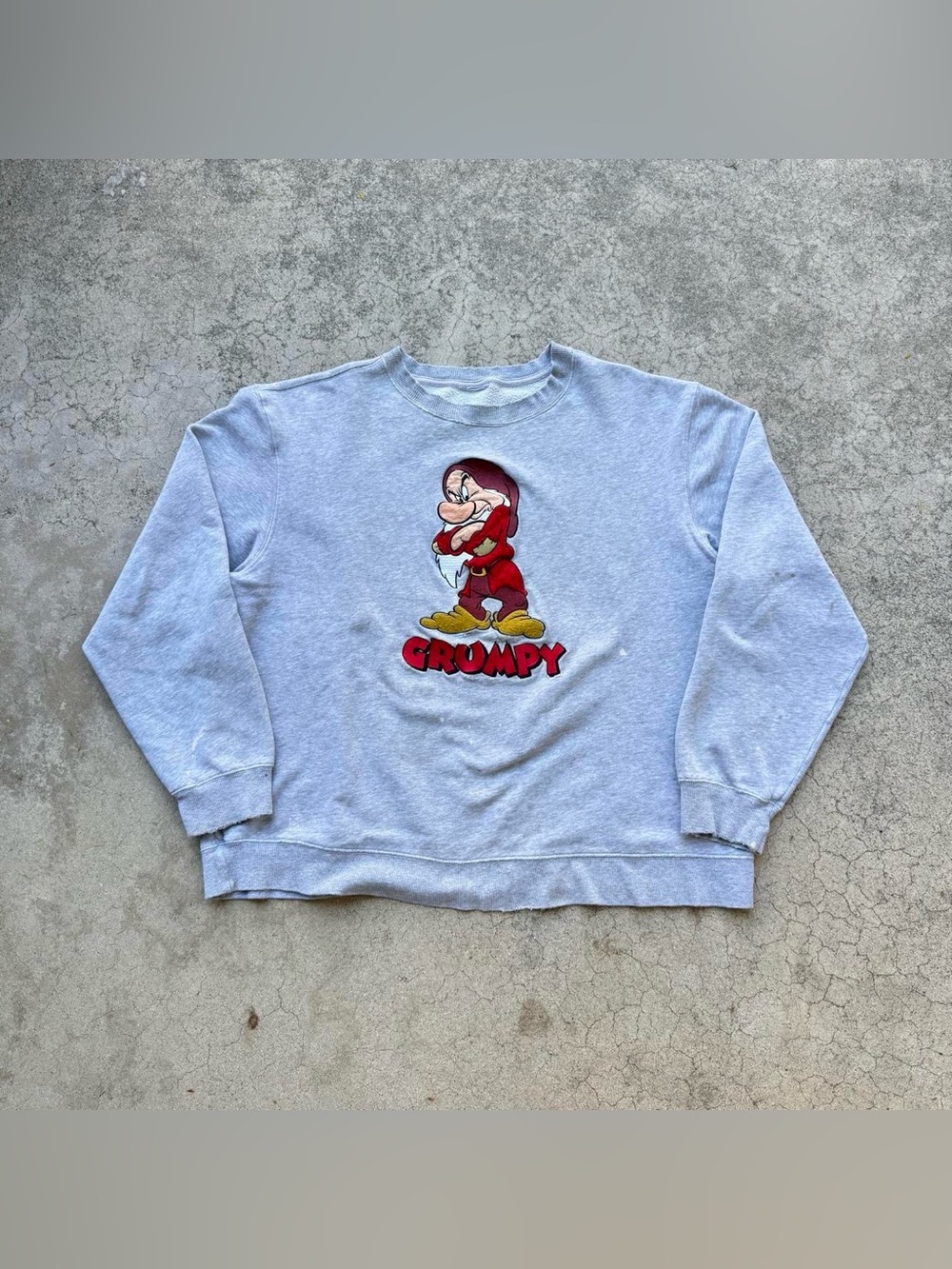 Vintage Distressed Disney GRUMPY Embroidered Crewneck Sweater Sz XL